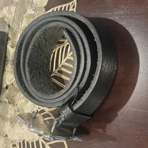 Limited Edition Authentic Gucci belt - Picture 2 of 8